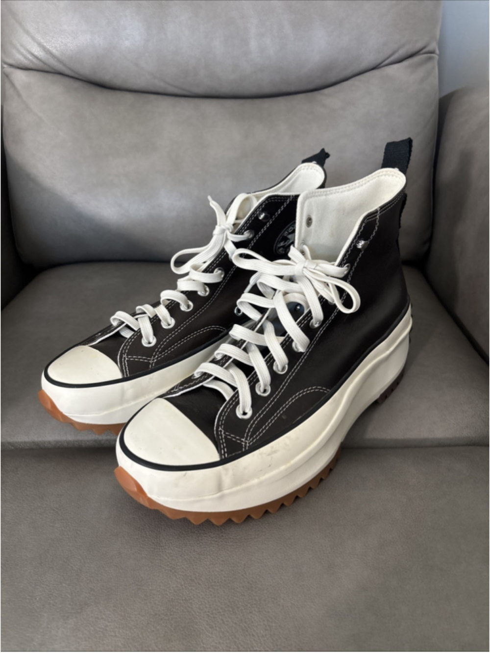Converse Run Star Hike Platform Leather Hi Top Boot A03742C Size 10.5 US Men’s